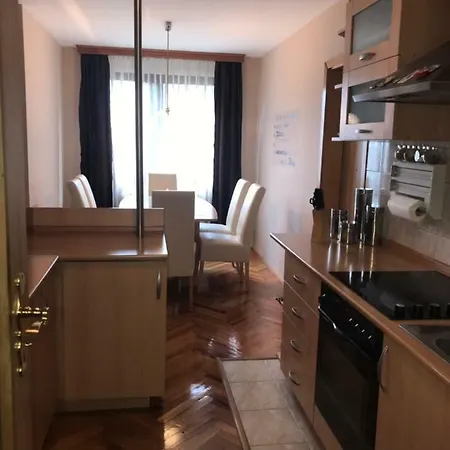 Honey * Szarajevó